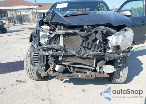 2013 Toyota Tacoma Base V6 z USA, uszkodzony, nr VIN 3TMLU4EN2DM129101